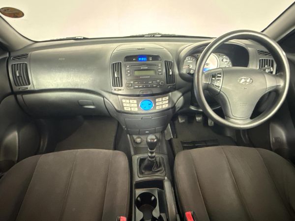 2008-Hyundai-Elantra-20 image:1