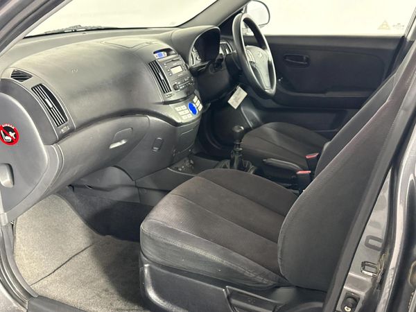 2008-Hyundai-Elantra-20 image:8