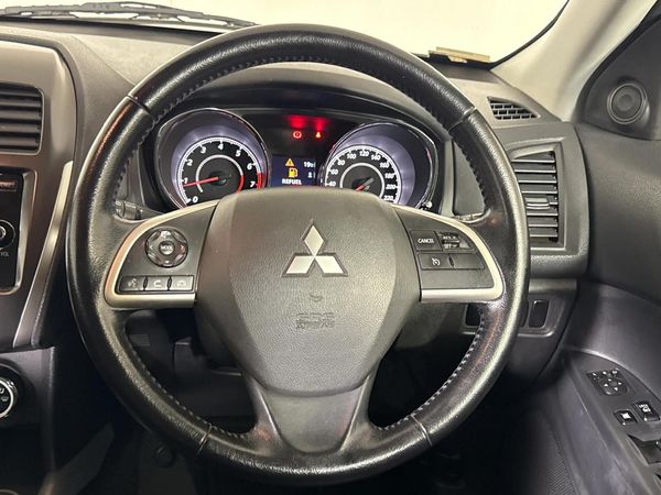 2014-Mitsubishi-ASX-20-GLS-Auto image:10