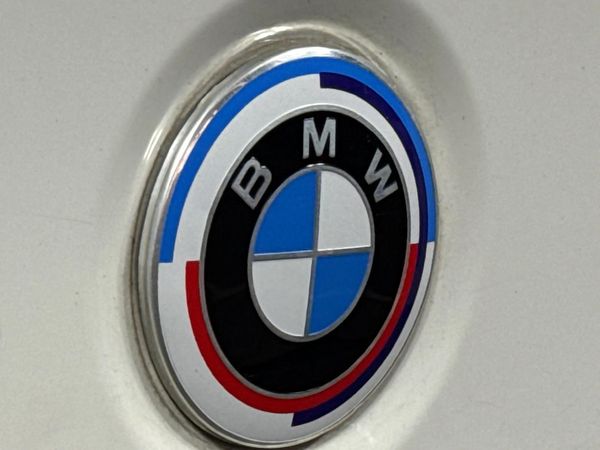 2015-BMW-3-Series-320d-M-Sport-Auto image:11