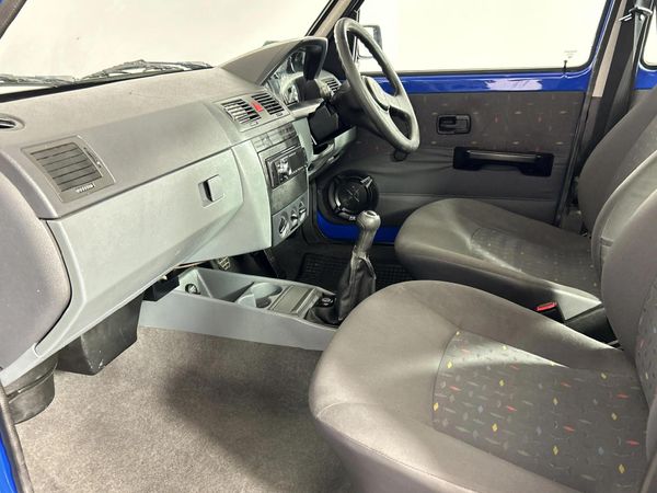 2004-Volkswagen-Citi-14i-Chico image:8