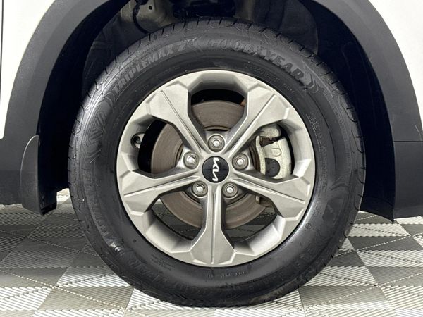 2023-Kia-Seltos-16-EX-Auto image:5