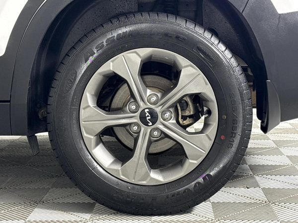 2023-Kia-Seltos-16-EX-Auto image:6