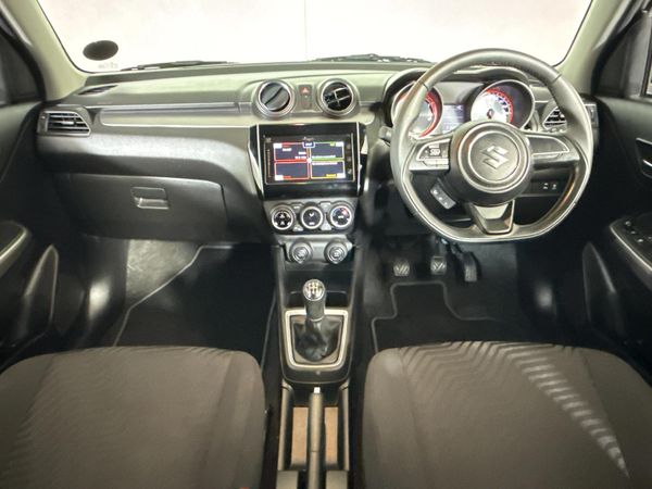 2022-Suzuki-Swift-12-GLX image:1