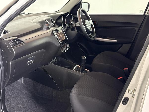 2022-Suzuki-Swift-12-GLX image:8