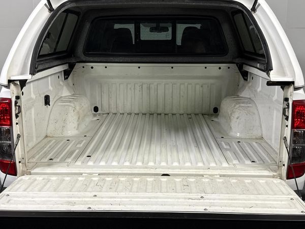 2019-Nissan-Navara-23D-SE-Auto-Double-Cab image:12