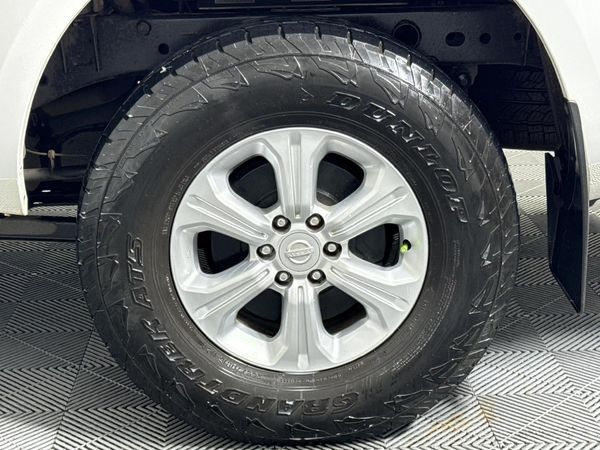 2019-Nissan-Navara-23D-SE-Auto-Double-Cab image:6