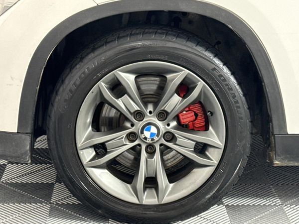 2010-BMW-X1-xDrive23d-Auto image:3