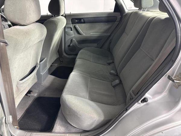 2011-Chevrolet-Optra-16-L image:3