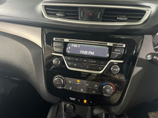 2018-Nissan-Qashqai-12T-Visia image:11