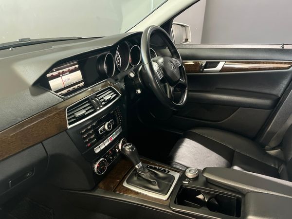 2013-Mercedes-Benz-C-Class-C-200-BE-Classic-Auto image:6