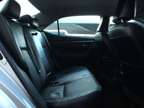 2016-Toyota-Corolla-16-Prestige-Auto image:5