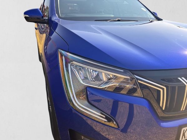 2024-Mahindra-XUV-700-20-AX7L-Auto-7-Seat image:8