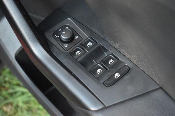 2022-Volkswagen-T-Cross-10-TSI-Comfortline-Auto image:5
