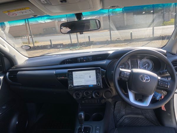 2024-Toyota-Hilux-24-GD-6-Raised-Body-SRX-Auto-Double-Cab image:12