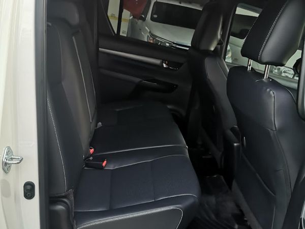 2026-Toyota-Hilux-28-GD-6-RB-Legend-55-4x4-Auto-Double-Cab image:15