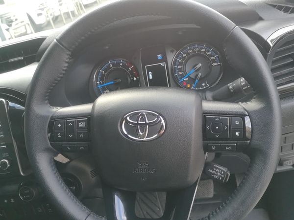 2026-Toyota-Hilux-28-GD-6-RB-Legend-55-4x4-Auto-Double-Cab image:7