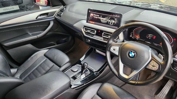 2022-BMW-X3-xDrive20d image:18