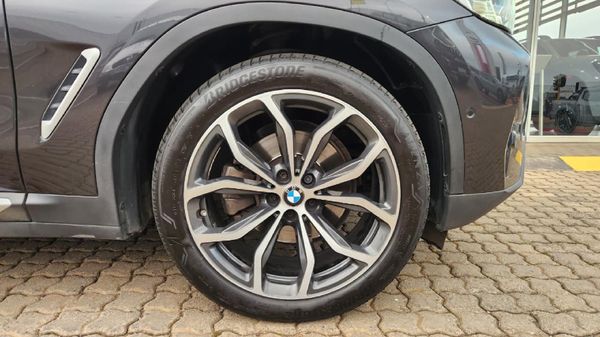 2022-BMW-X3-xDrive20d image:6