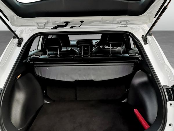 2024-Toyota-Corolla-Cross-18-XS-Hybrid image:17