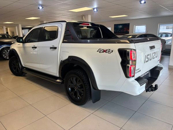 2024-Isuzu-D-Max-30-DDI-V-Cross-HR-4x4-Auto-Double-Cab image:8