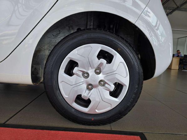 2021-Kia-Picanto-10-Street image:9