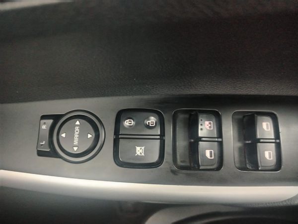 2022-Kia-Picanto-10-Street image:22
