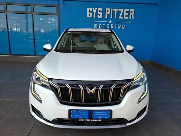 2023-Mahindra-XUV-700-20-AX7L-Auto-7-Seat image:1