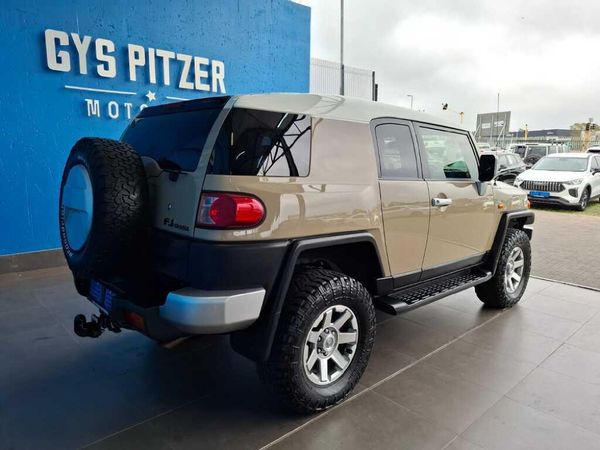 2021-Toyota-FJ-Cruiser-40-V6 image:4