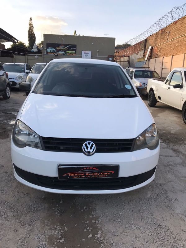 2011-Volkswagen-Polo-Vivo-16 image:1