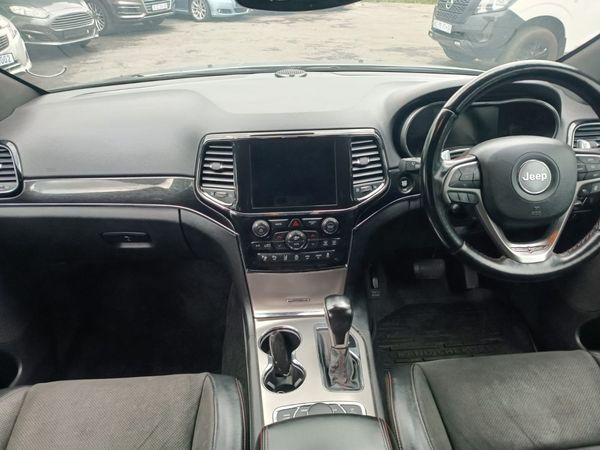 2022-Jeep-Grand-Cherokee-36-Trailhawk image:9