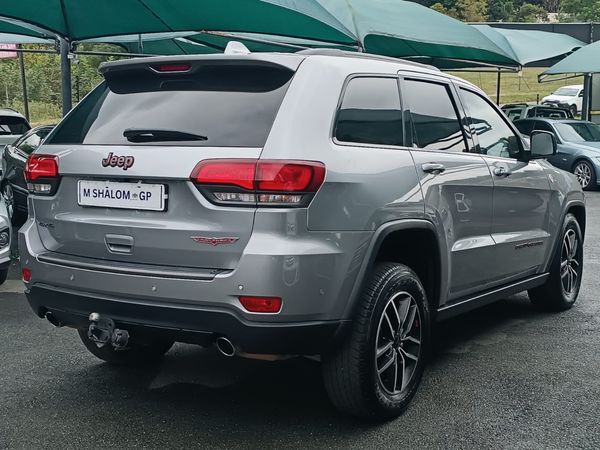 2022-Jeep-Grand-Cherokee-36-Trailhawk image:4