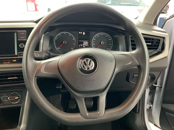 2019-Volkswagen-Polo-10-TSI-Trendline image:6