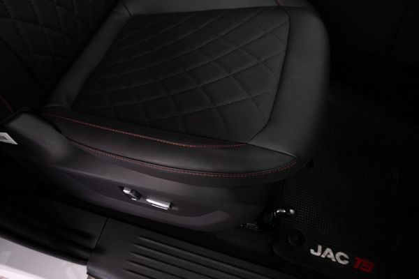 2025-JAC-T9-20-CTI-Super-Lux-Auto-Double-Cab image:2