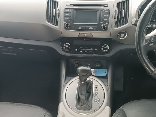 2015-Kia-Sportage-20-CRDi-AWD-Auto image:8