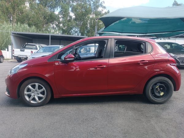 2021-Peugeot-208-12-Active image:2