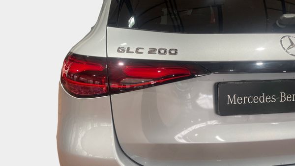 2026-Mercedes-Benz-GLC-200-4Matic-AMG image:21
