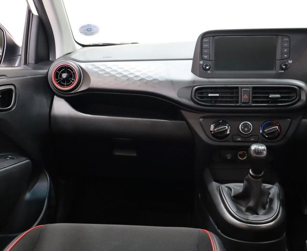 2024-Hyundai-Grand-i10-10-Motion image:10