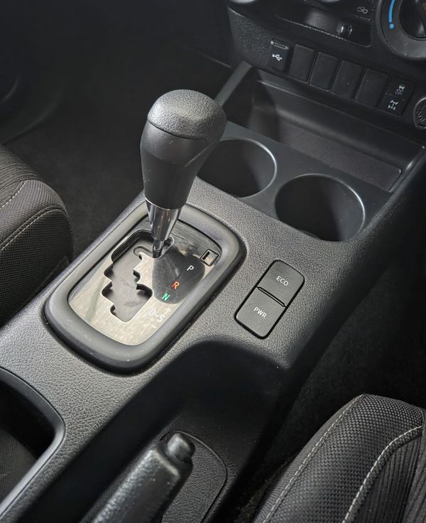 2025-Toyota-Hilux-24-GD-6-Raised-Body-Raider-Auto-Double-Cab image:13