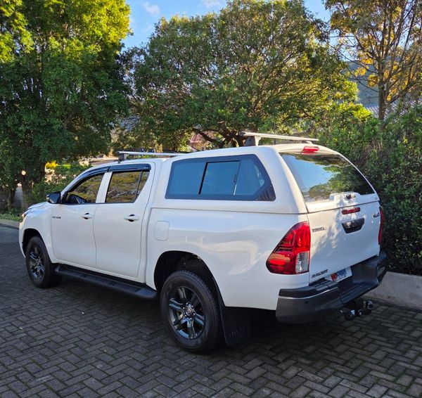 2025-Toyota-Hilux-24-GD-6-Raised-Body-Raider-Auto-Double-Cab image:3