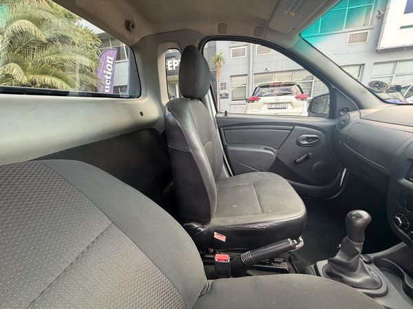 2022-Nissan-NP200-16-AC-Safety-Pack image:14