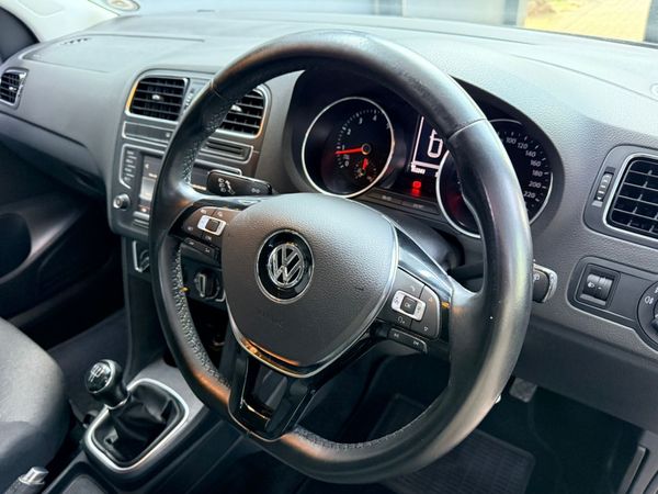 2015-Volkswagen-Polo-GP-12-TSI-Comfortline-66kW image:9
