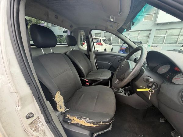 2022-Nissan-NP200-16-AC-Safety-Pack image:15