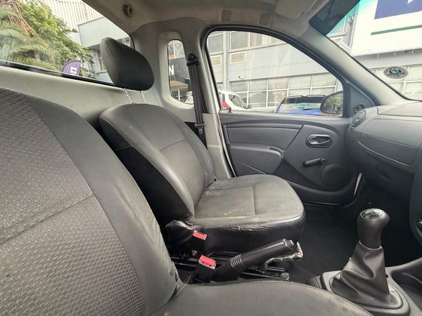 2022-Nissan-NP200-16-AC-Safety-Pack image:16