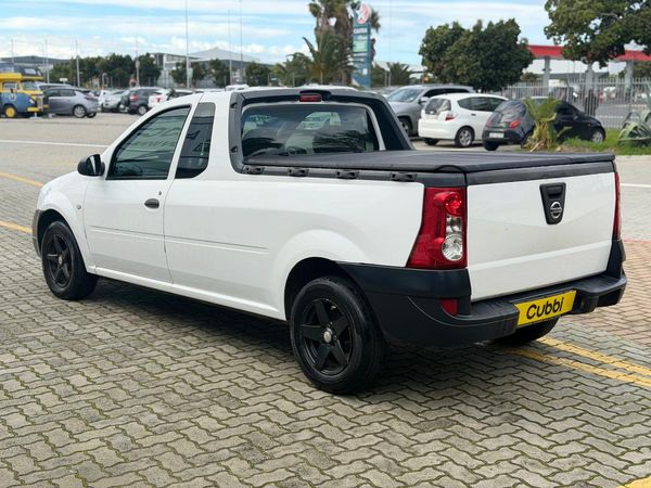 2022-Nissan-NP200-16-AC-Safety-Pack image:6