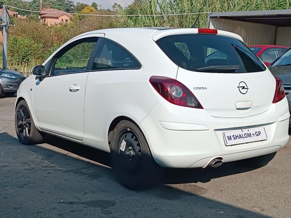 2014-Opel-Corsa-14-Sport-3-dr image:6