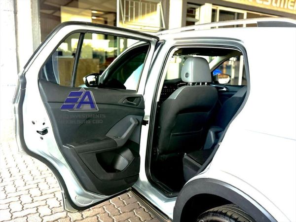 2019-Volkswagen-T-Cross-10-TSI-Highline-Auto image:8