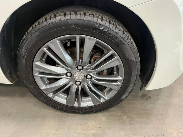 2017-Suzuki-Baleno-14-GLX image:8
