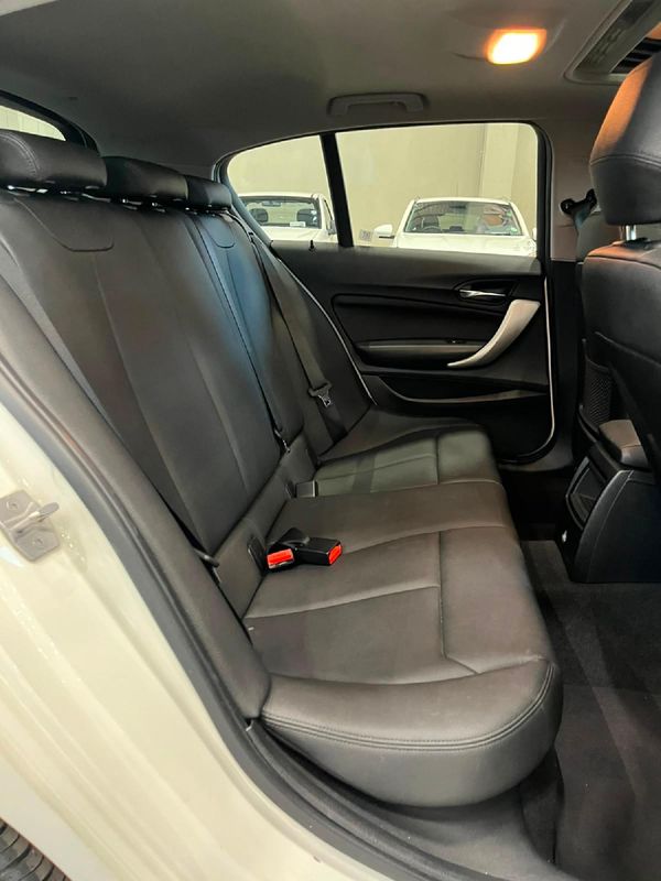 2016-BMW-1-Series-118i-5-dr-Auto image:11