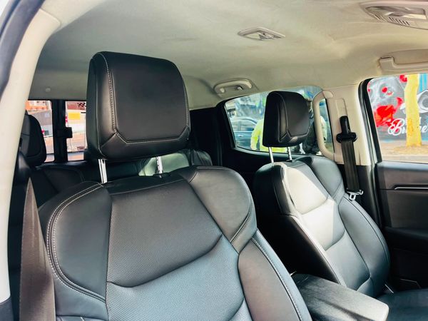 2023-Isuzu-D-Max-19-DDI-HR-X-Rider-Auto-Double-Cab image:12